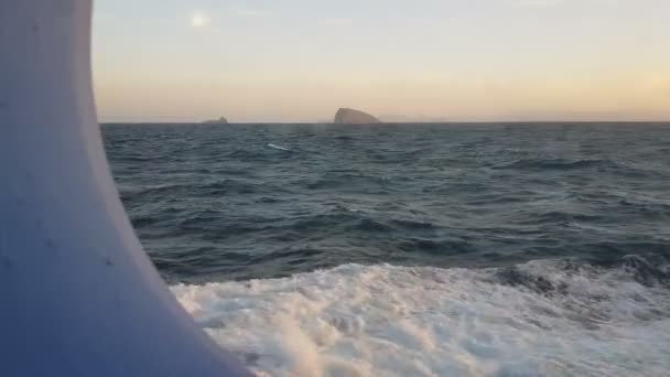 Blick Auf Den Ozean Aus Dem Bullauge Des Schiffes Geht — Stockvideo