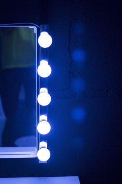 Stüdyo makyaj tablo ayna ışıkları