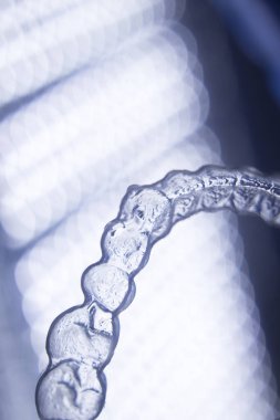 Görünmez diş aligners