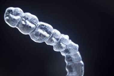 Görünmez diş aligners