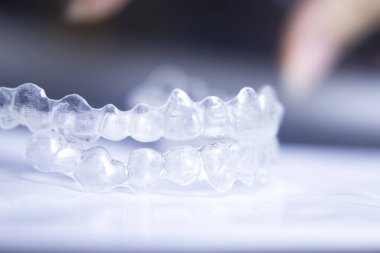 Görünmez diş aligners