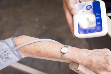 Kan pressur nabız hızı ölçer