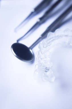 Görünmez diş aligners