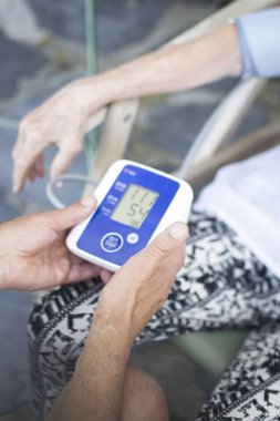 Kan pressur nabız hızı ölçer