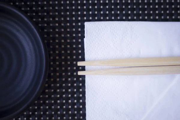 Stäbchen im japanischen Restaurant — Stockfoto