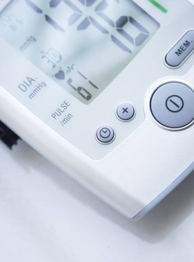 Kan pressur nabız hızı ölçer