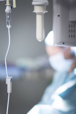 Hastanede tıbbi IV damla