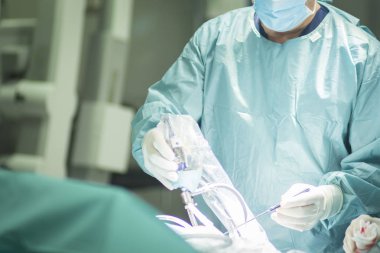 Tiyatro sömürge cerrah