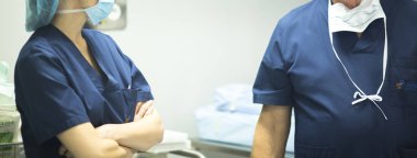 Tiyatro sömürge cerrah