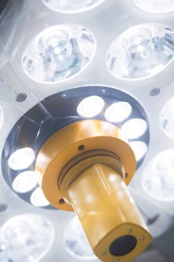 Ameliyathane cerrahi ışık