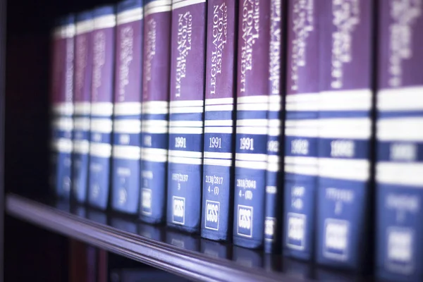 Livros jurídicos relatórios de direito — Fotografia de Stock