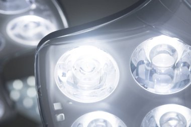 Ameliyathane cerrahi ışık