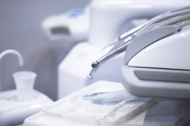 Diş hekimleri sandalye matkap araçları