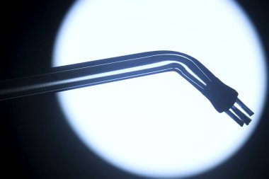 Su elektrikli diş fırçası