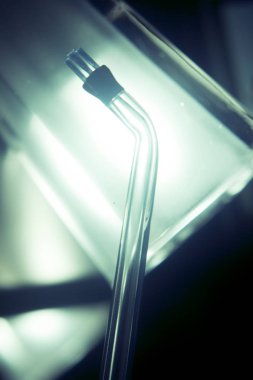 Su elektrikli diş fırçası