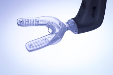 Dişler köşeli ayraç Ortodonti vibratör