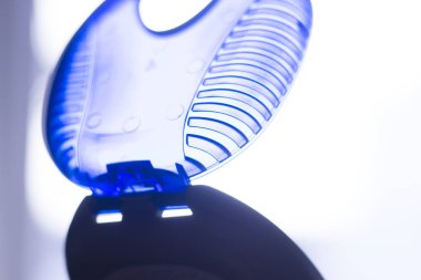 Dişler köşeli ayraçlar ortodontik durumda