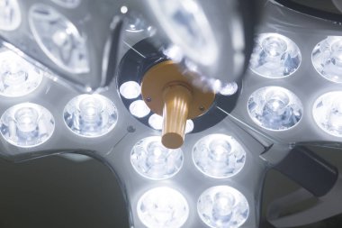 Ameliyathane cerrahi ışık