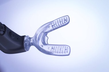 Dişler köşeli ayraç Ortodonti vibratör