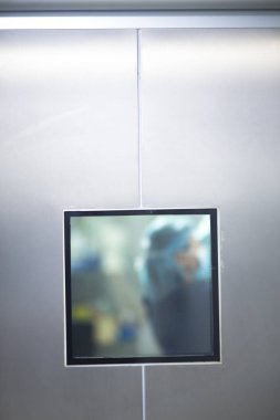 Çalışma tiyatro kapı