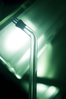 Su elektrikli diş fırçası