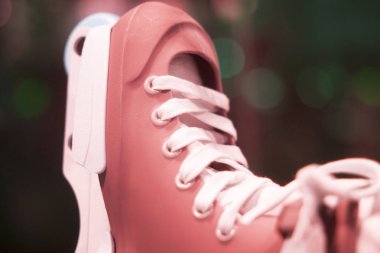 Agresif satır içi ücretsiz skates