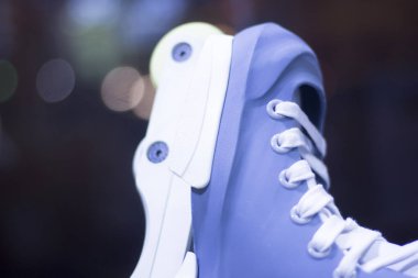 Agresif satır içi ücretsiz skates