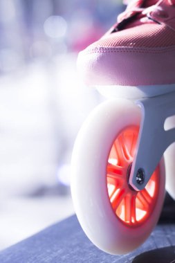 Satır içi Serbest paten