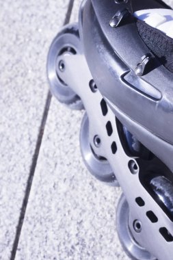 Satır içi Serbest paten