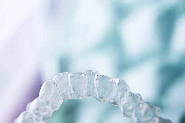 Frenos de plástico dentales invisibles —  Fotos de Stock