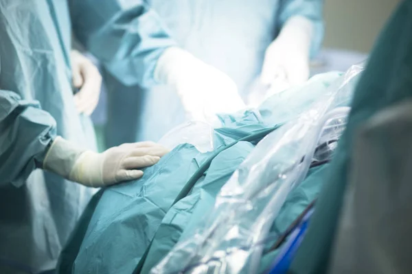 Cirurgia hospitalar teatro cirúrgico — Fotografia de Stock