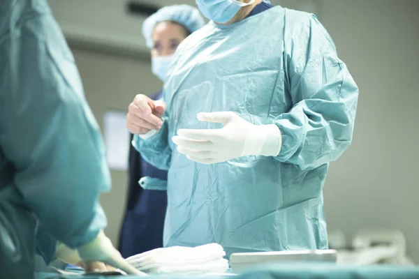 Cirujano en cirugía hospitalaria — Foto de Stock