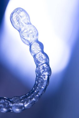 Görünmez Ortodonti parantez