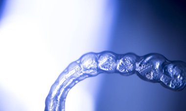 Görünmez Ortodonti parantez