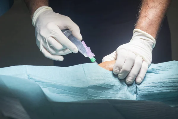 Knie operatie verdovend injectie — Stockfoto