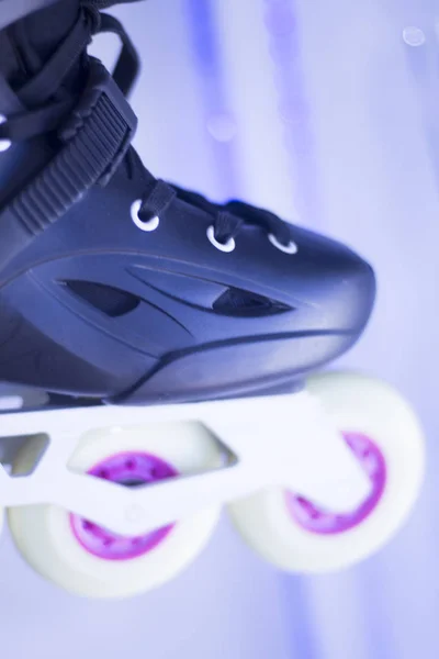 Freestyle patines en línea en tienda — Foto de Stock