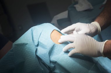 Diz ameliyatı Cerrahi operasyon