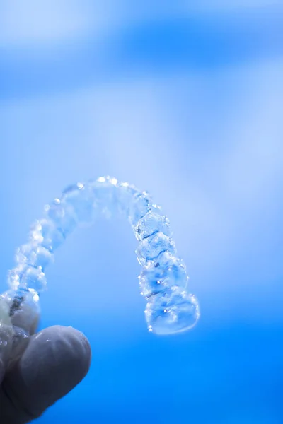 Osynliga dental aligner parentes — Stockfoto