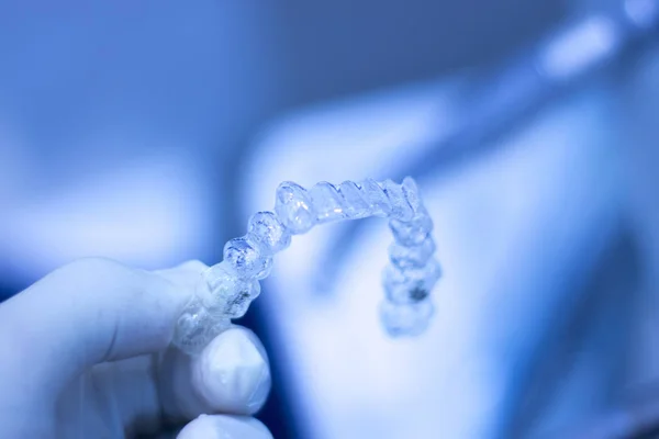 Soportes de alineación dental invisibles — Foto de Stock