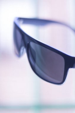 Erkek moda güneş gözlüğü