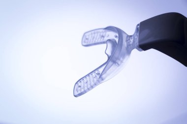 Dişler köşeli ayraç Ortodonti vibratör