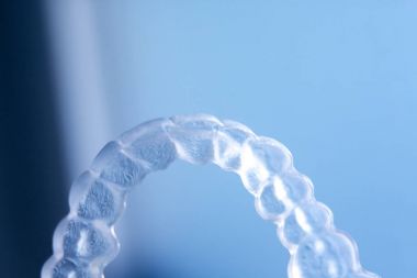 Görünmez Ortodonti aligners