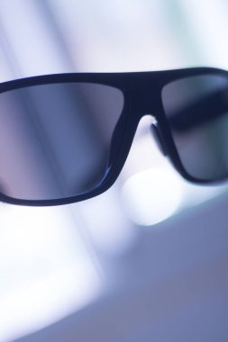 Erkek moda güneş gözlüğü