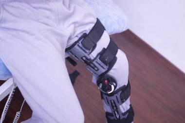 Yaralanma bacak brace destek