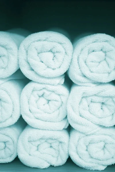 Towels in health club spa — Stock Photo, Image