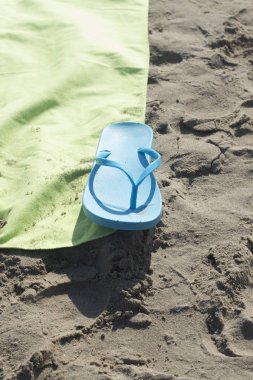 Havlu ve plaj sandalet