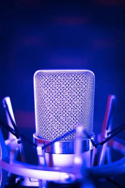 Stüdyo dublaj mikrofon