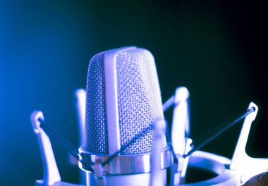 Stüdyo dublaj mikrofon