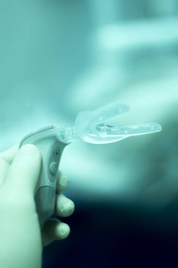 Diş dirsek aligner vibratör