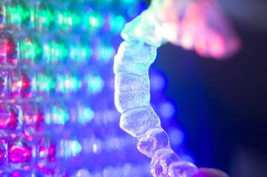 Görünmez diş aligner hizmetli